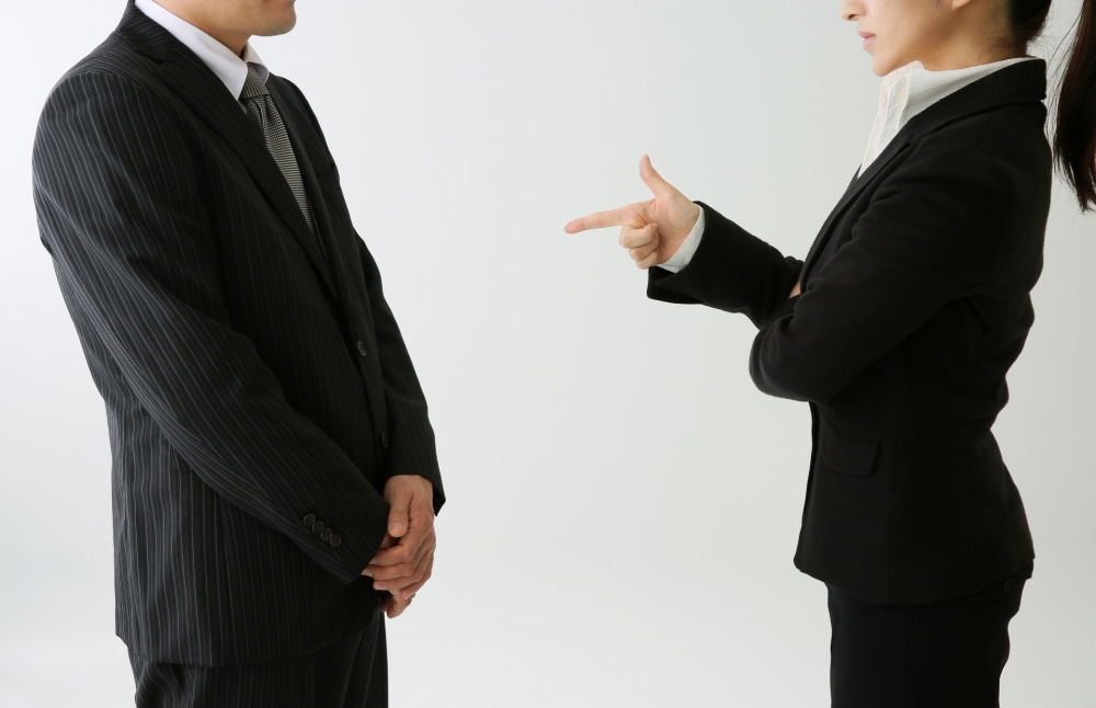 政治の話をする女性の特徴と対処法